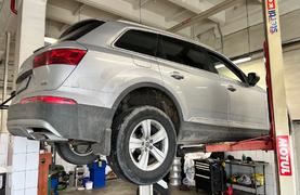 Audi Q7 замена передних тормозных дисков и колодок